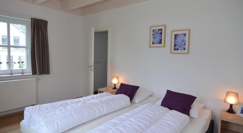 Exclusive Group House In In The Forest *