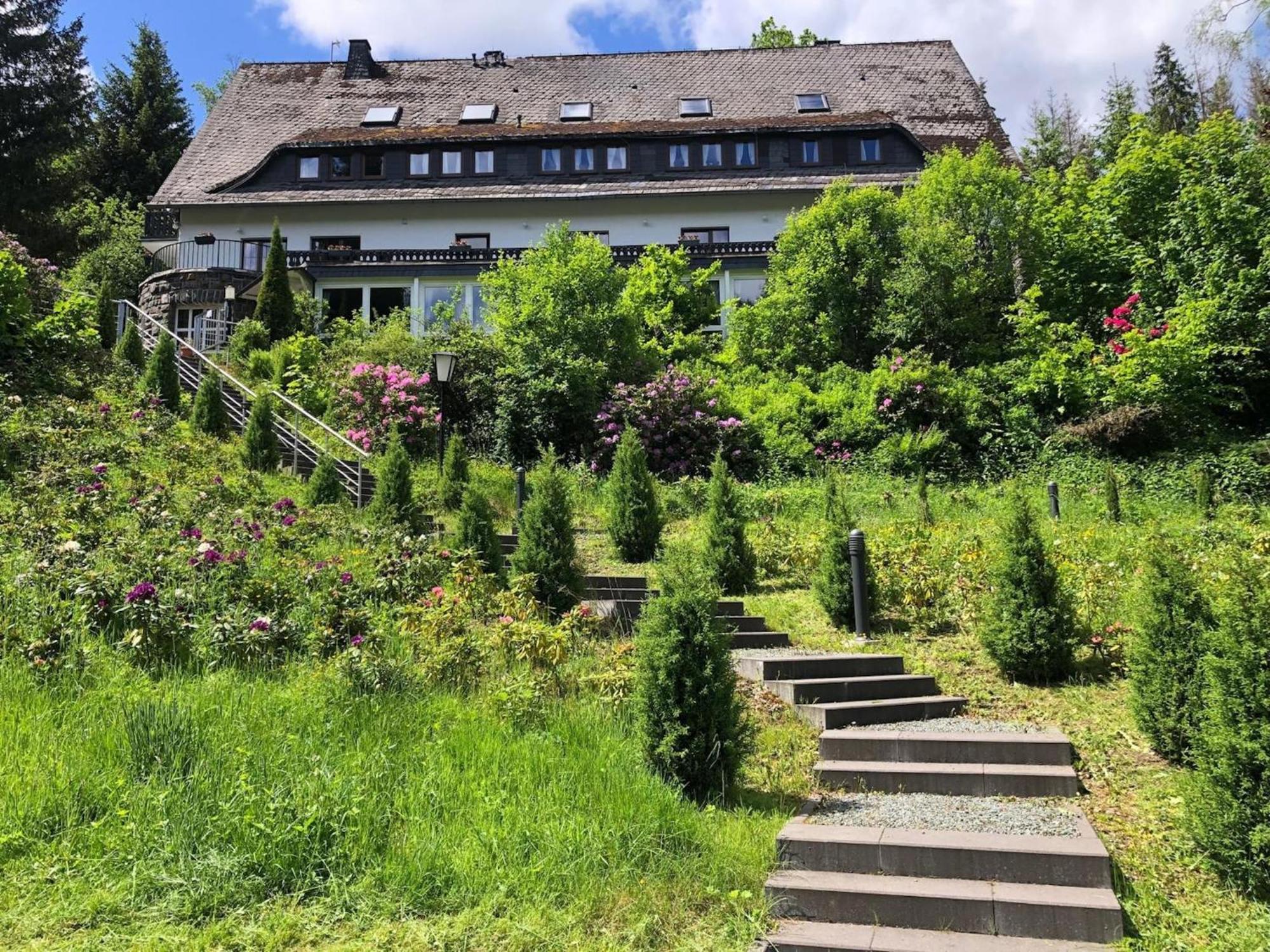 Exclusive Group House In In The Forest Winterberg